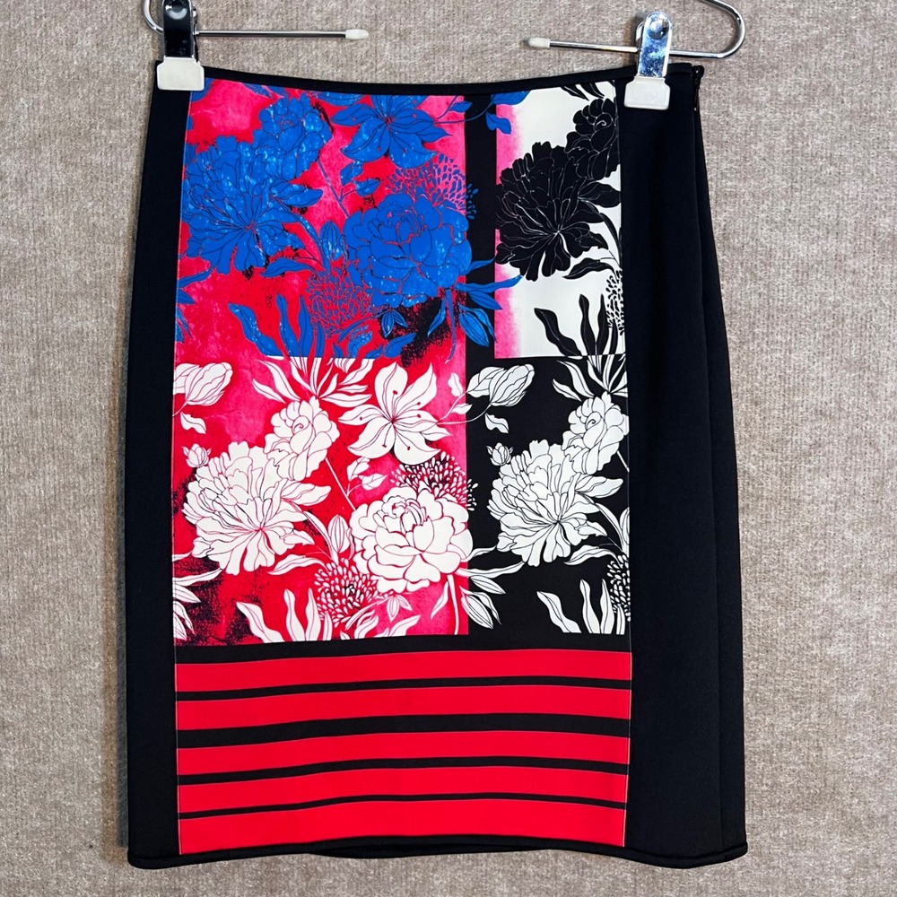 Carlisle Floral Striped Pencil Skirt Women 4 Black Red Blue Scuba Career Chic